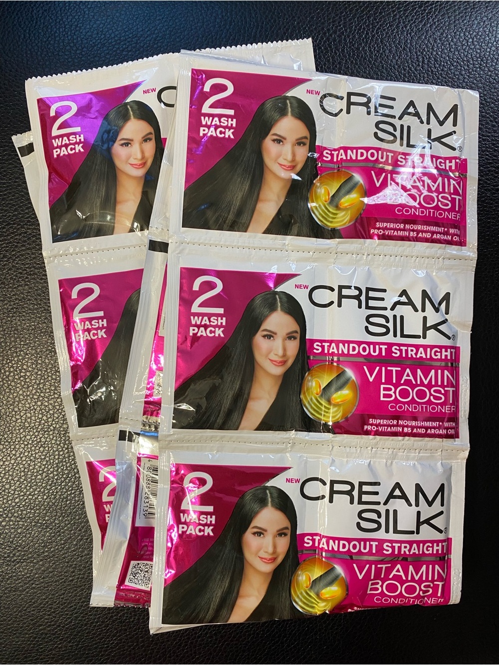 Standout Straight Vitamin Boost Conditioner Packets - Pink
